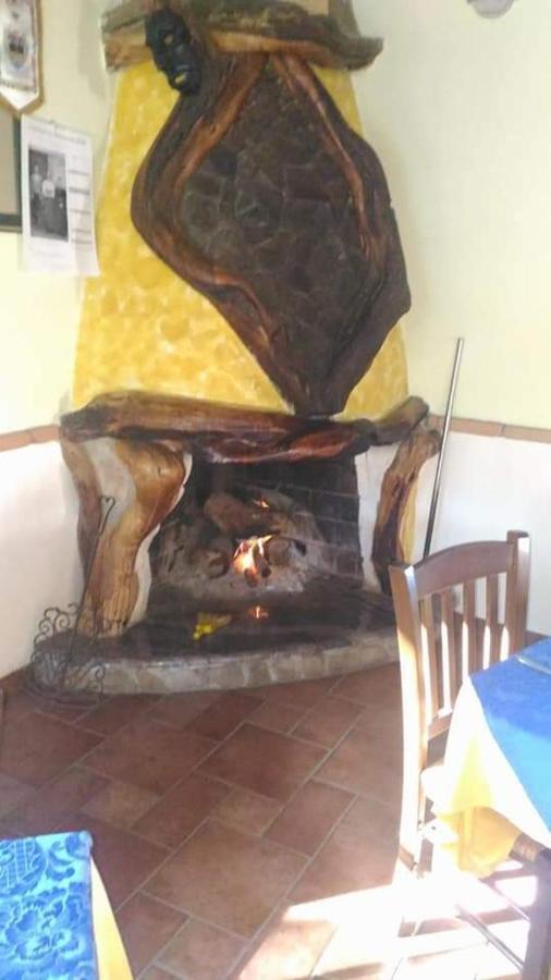 Villanova Strisaili Hotel Il Nido Dell'Aquila מראה חיצוני תמונה