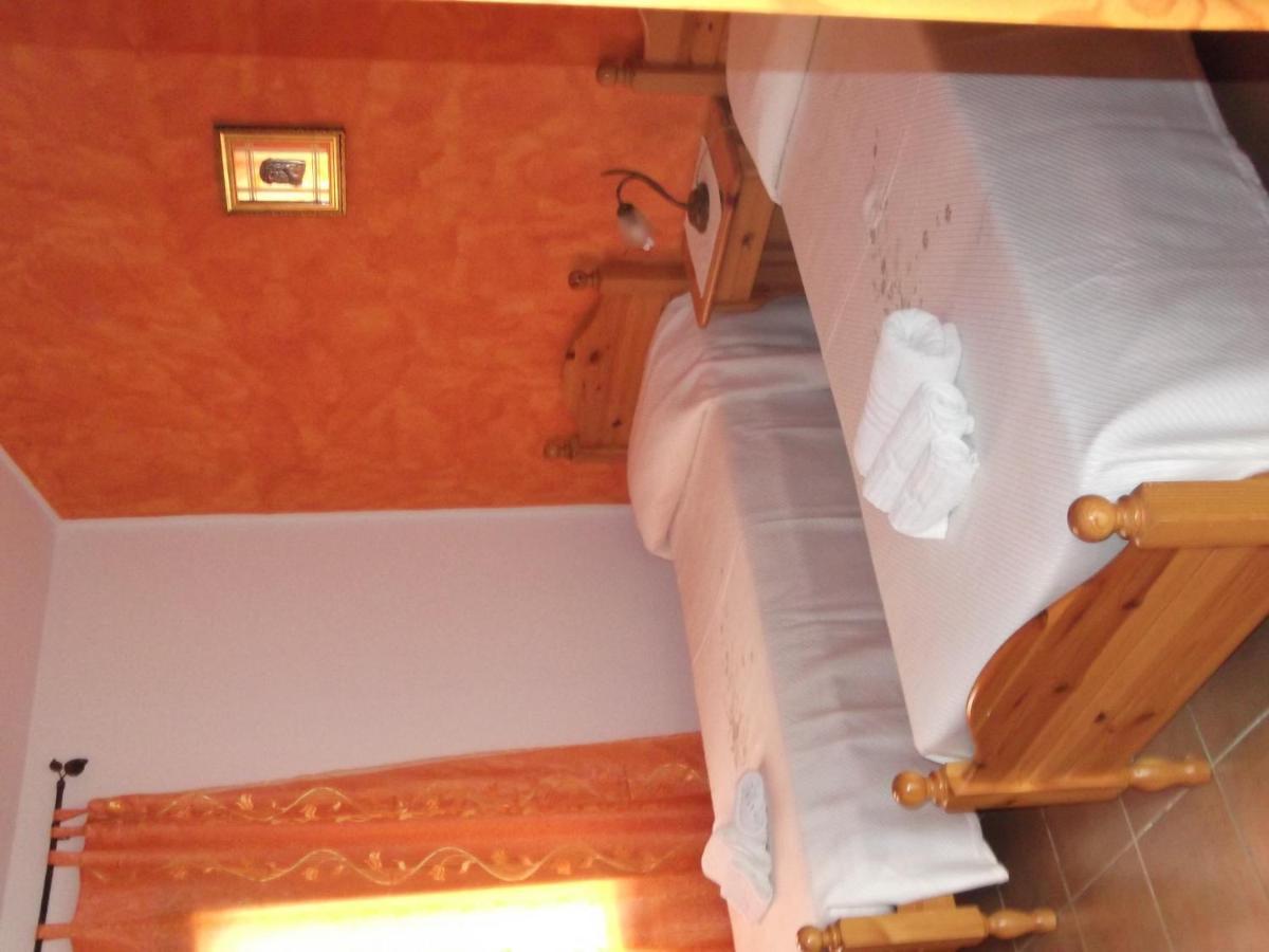 Villanova Strisaili Hotel Il Nido Dell'Aquila מראה חיצוני תמונה