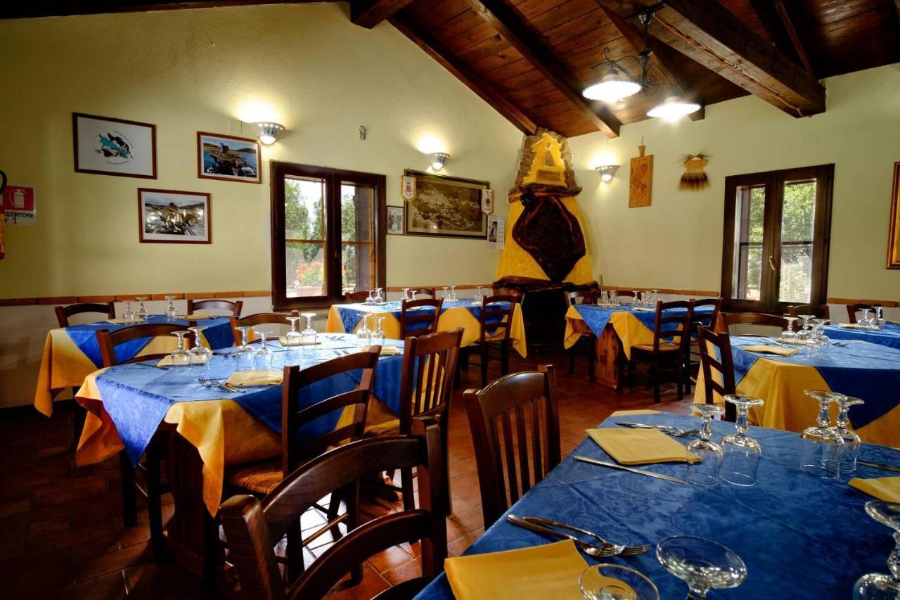 Villanova Strisaili Hotel Il Nido Dell'Aquila מראה חיצוני תמונה
