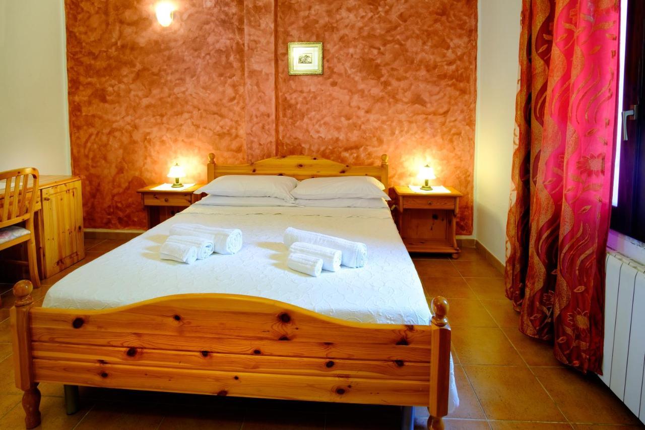 Villanova Strisaili Hotel Il Nido Dell'Aquila מראה חיצוני תמונה
